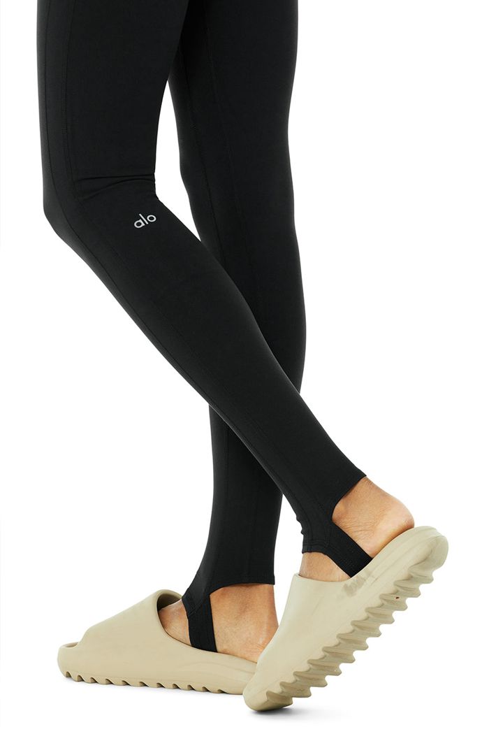 Legginsy Alo Yoga High-Stanem Zimowe Warmth Plush Stirrup Damskie Czarne | PATED1357