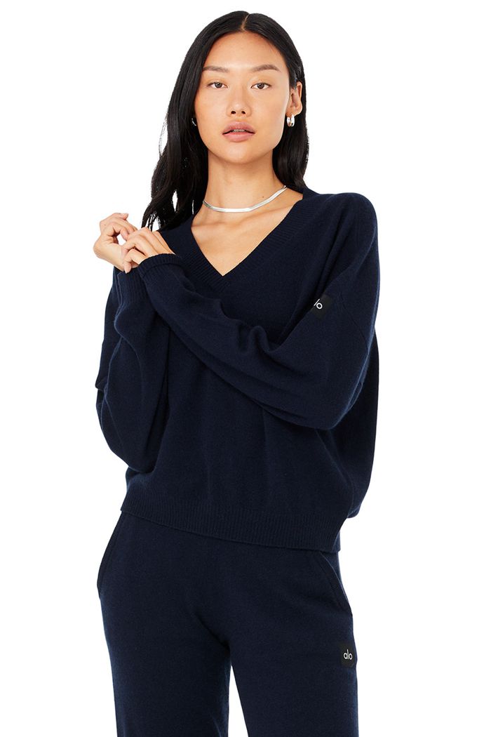 Pulowery Alo Yoga Cashmere Jet Set V-Neck Damskie Granatowe | FENSY8307