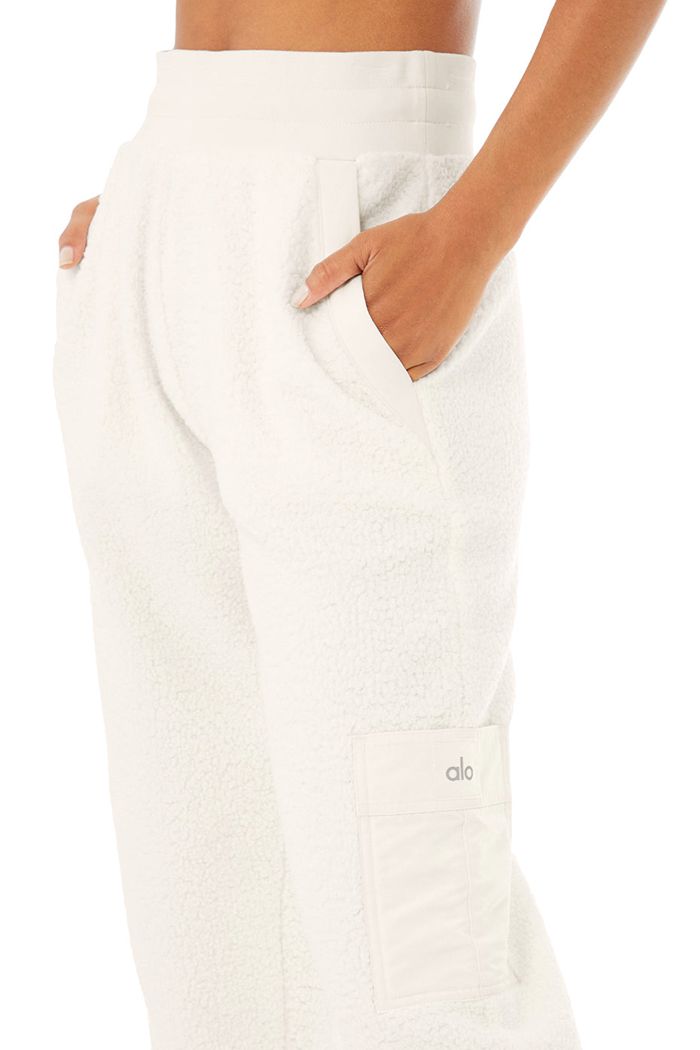 Spodnie Alo Yoga Micro Sherpa High-Stanem Solstice Sweat Damskie Białe | NEDVR0657