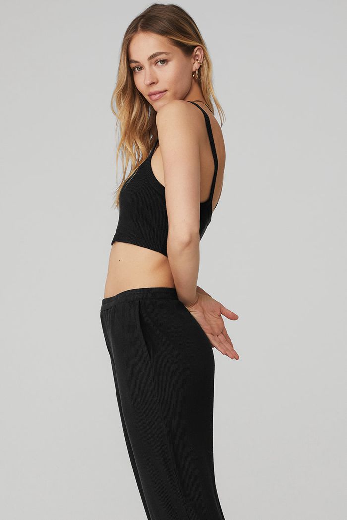 Staniki Alo Yoga Ribbed Crop Whisper Damskie Czarne | VWAHX7283